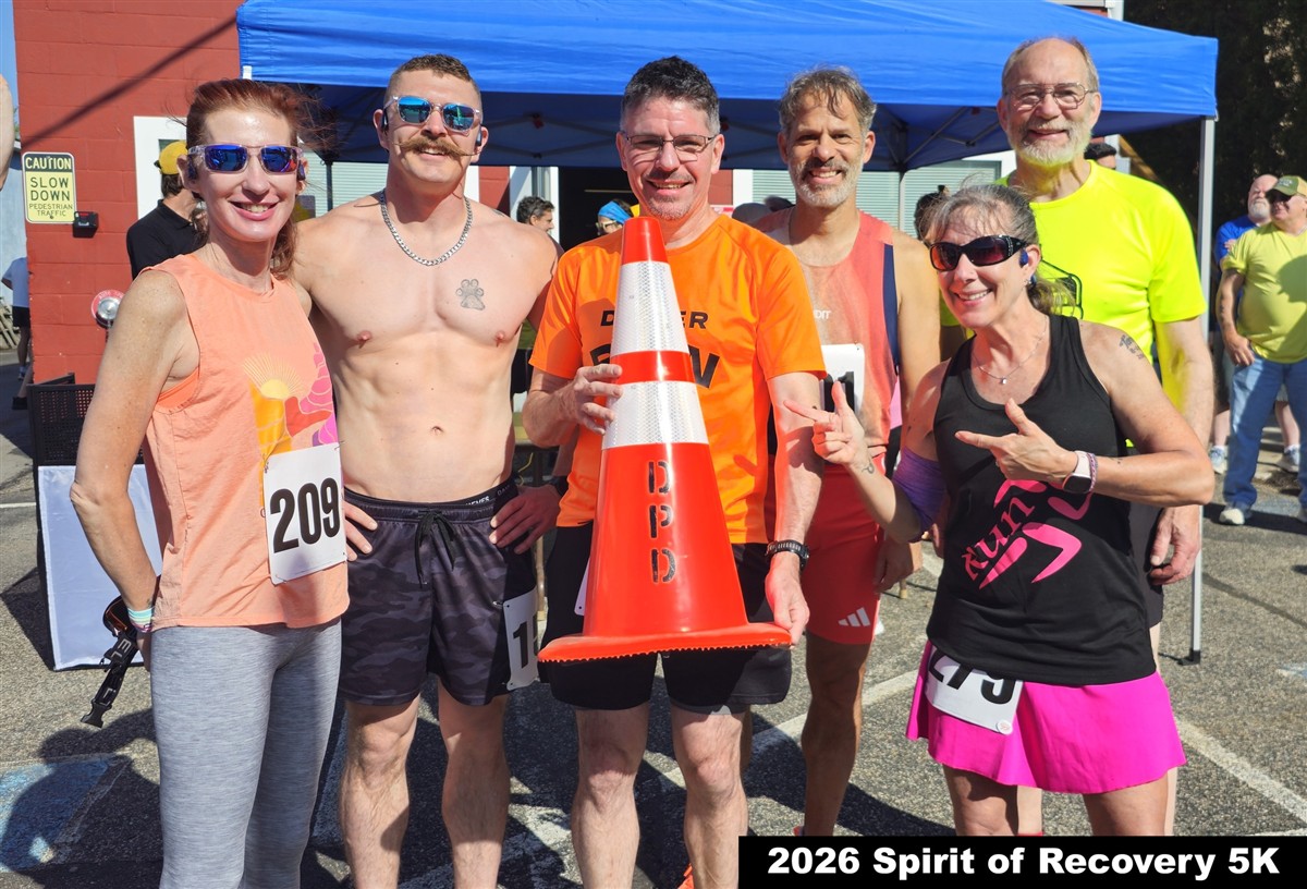 Dover Run Club members posing at the Spirit of Recovery 5K